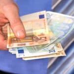 Soforthilfe in Notlagen: So beantragst du einen Vorschuss beim Jobcenter 3 Kann ich beim Jobcenter einen Vorschuss beantragen?