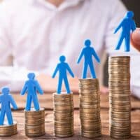 Bürgergeld 2025: Neue Sätze und Leistungen für Empfänger? 4 Bekommen Bürgergeld-Empfänger alles viel günstiger oder gar umsonst?