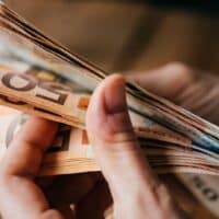 250 Euro Kindergeld für Oktober: Auszahlungstermine für alle Kinder 3 Eltern aufgepasst: Endlich kommt die langersehnte Kindergeld Auszahlung im September