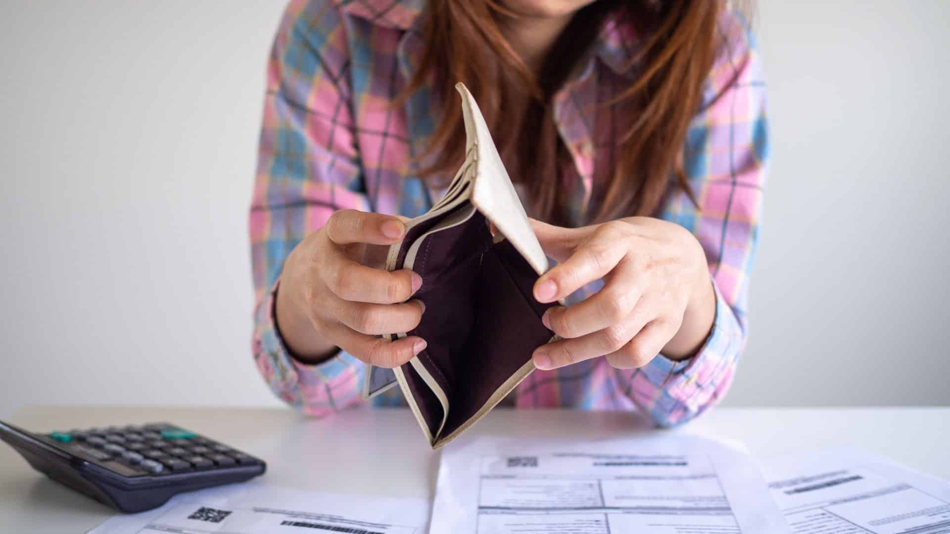 Bürgergeld-Empfänger verarmen trotz Erhöhung 2 Die bittere Wahrheit: Trotz Erhöhung reicht das Bürgergeld nicht mal für den Strom