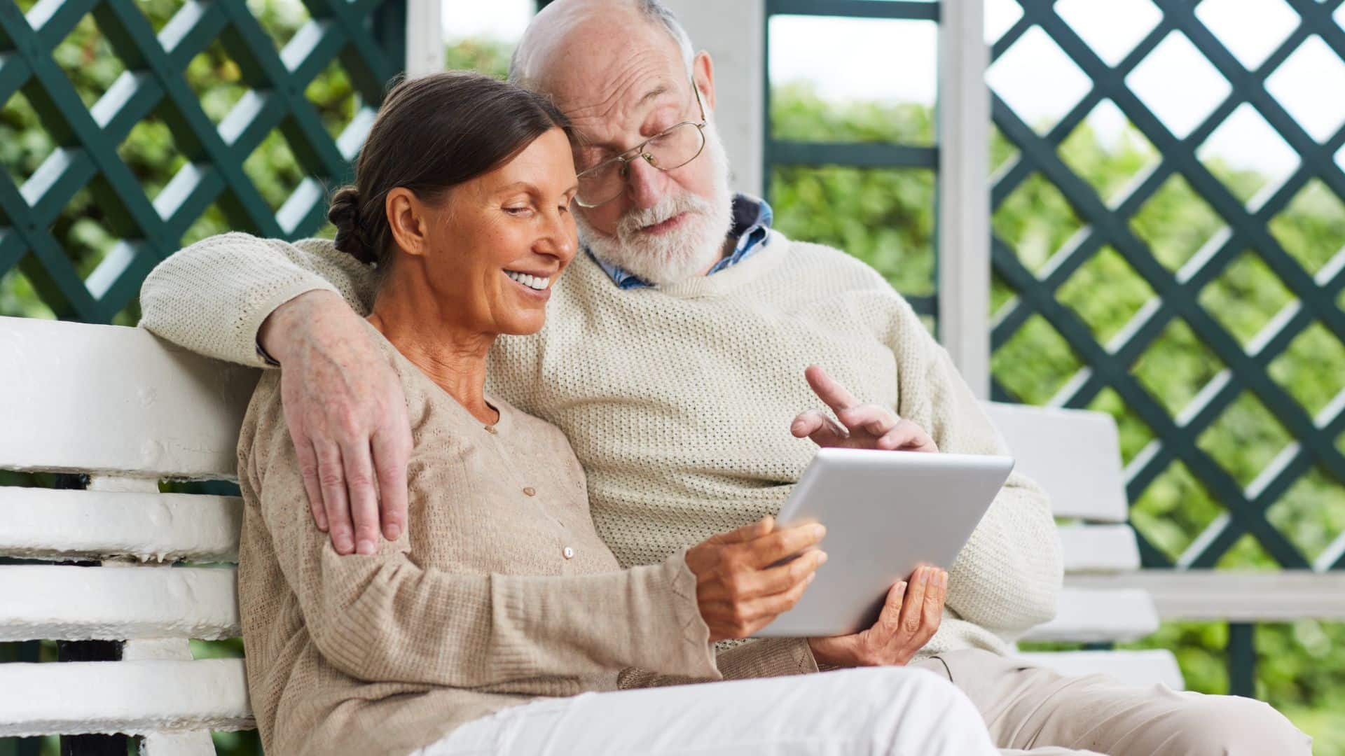 Rentner erbost: 700 Euro Zuschuss zur Rente für Pensionäre 2 Jetzt beantragen: 700 Euro Zuschuss zur Rente - Nur für Pensionäre?
