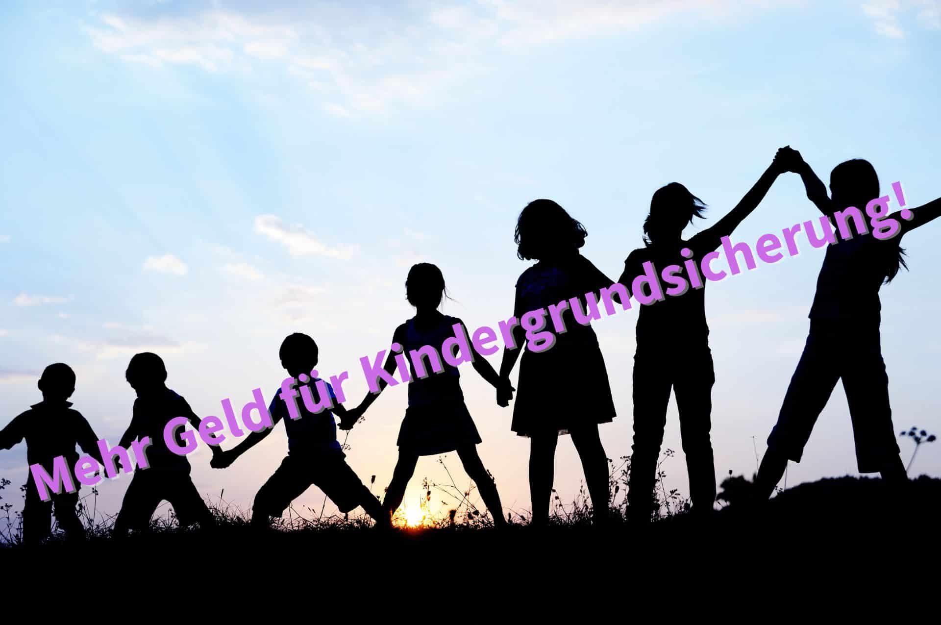 Kindergrundsicherung: Eltern bekommen dreimal so viel Geld 2 Gesetzentwurf zur Kindergrundsicherung im Bundestag. Mehr Geld für Kinder.
