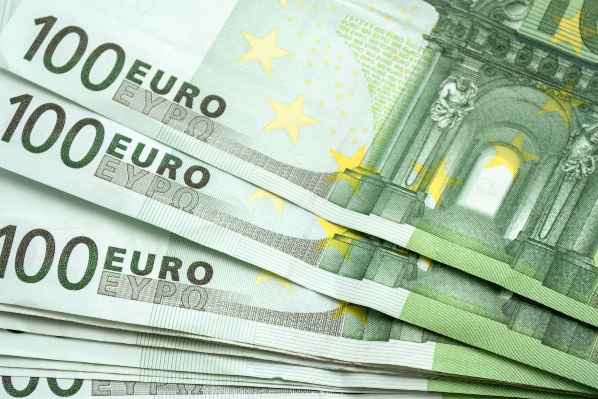 Arbeitnehmer-Sparzulage: Bis zu 738 Euro staatlicher Bonus für Vermögensaufbau 2 700 Euro Zuschuss geschenkt.