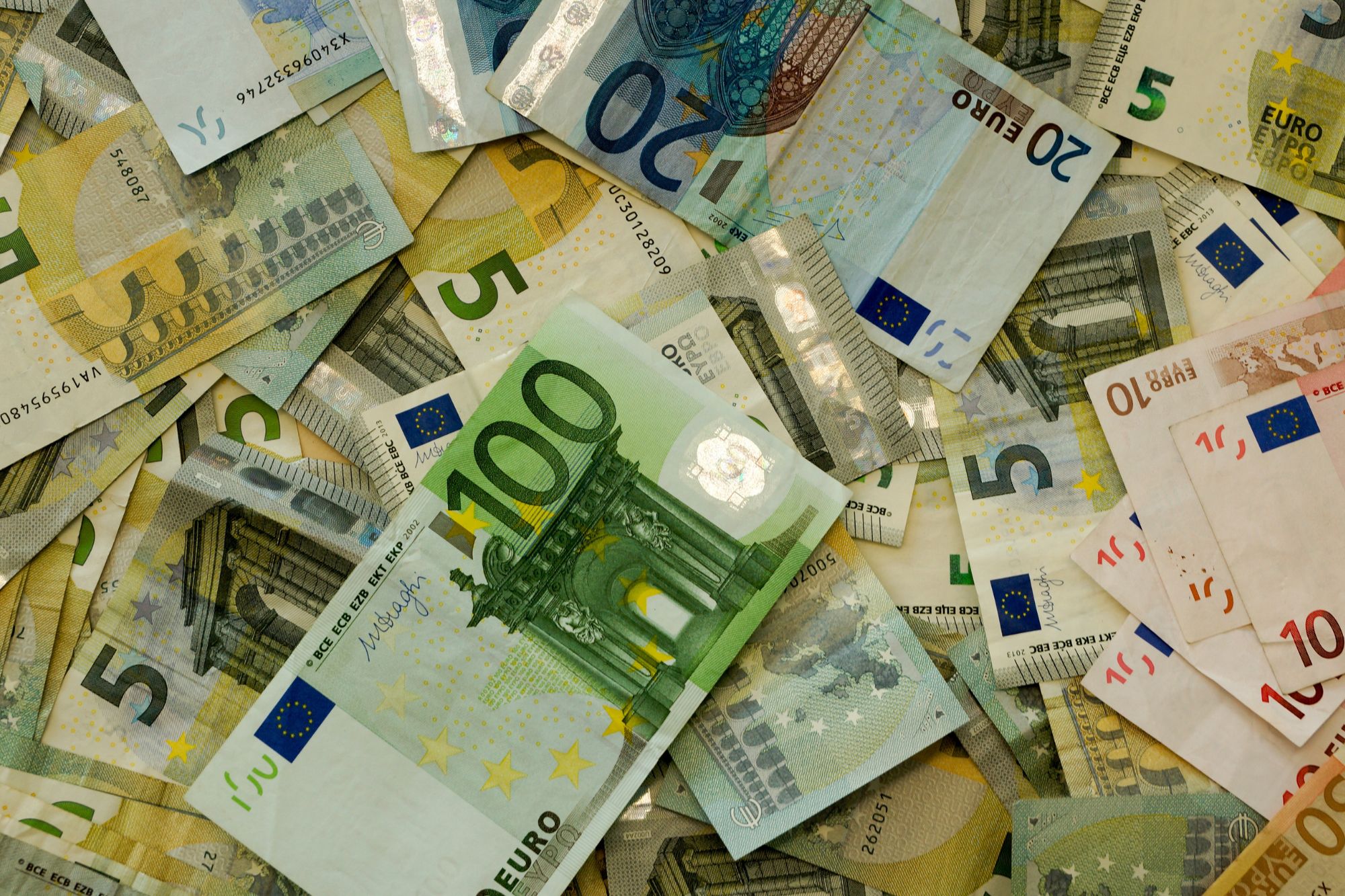 Fünf Änderungen im April, die unseren Geldbeutel beeinflussen: So müssen Sie sich jetzt vorbereiten! 2 5 Änderungen kommen auf uns zu.