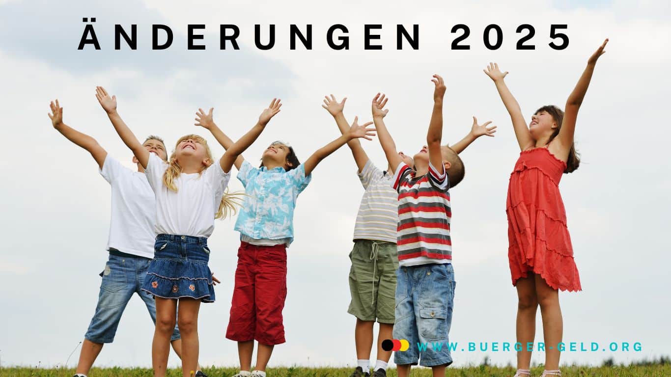 Finanzielle Änderungen 2025 für Kinder und ihre Familien 2 Kinder strecken die Arme gen Himmel