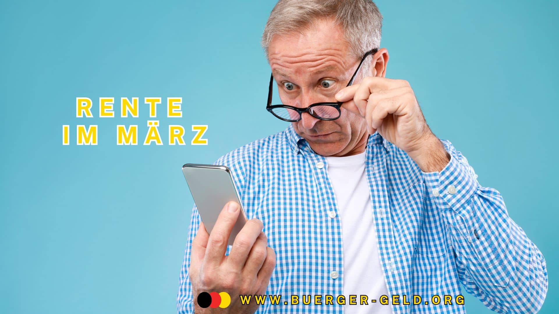 Rentner schaut ungläubig auf Mobiltelefon