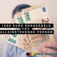 1050 Euro: so hoch ist das Bürgergeld 2025 für eine Person - im Durchschnitt! 5 Person hält 5 200 Euro Scheine nach vorne