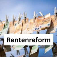 Rente: Deutschlands Zukunft auf dem Prüfstand – Die wichtigsten Reformideen im Überblick 4 Auf einer Wäscheleine hängen 50 und 100 Euro Noten.