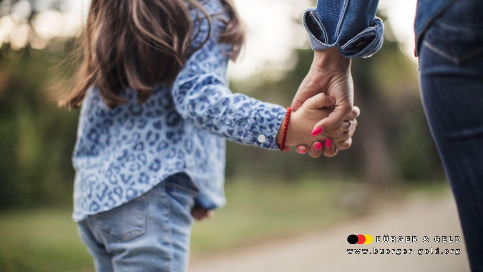 Alleinerziehend 2026 - staatliche Zuschüsse kombinieren