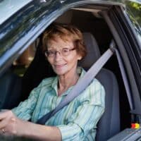 Rentner nutzen jetzt diesen Trick: 54 % weniger zahlen! 5 So sparen Rentner im Oktober 2025 bei der Kfz-Versicherung