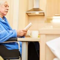 Schwerbehinderung und Grundsicherung: angemessene Wohung darf größer und teurer sein als üblich! Wann?! 4 Schwerbehinderung und Wohnungsgröße bei Grundsicherung