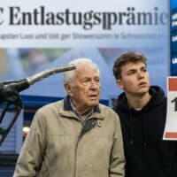 Entlastungspaket 2026: Was Tankrabatt und 1.000-Euro-Prämie für Rente, Grundsicherung und Bürgergeld bringen 4 Tankrabatt 17 cent, Entlastungsprämie 1000 Euro - gerecht?