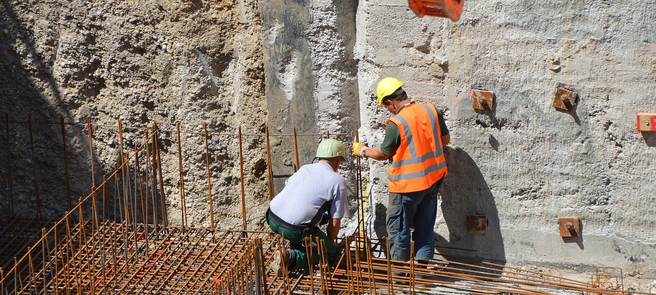 Arm trotz Job: Arbeiten vs Bürgergeld - lohnt sich Arbeiten noch?