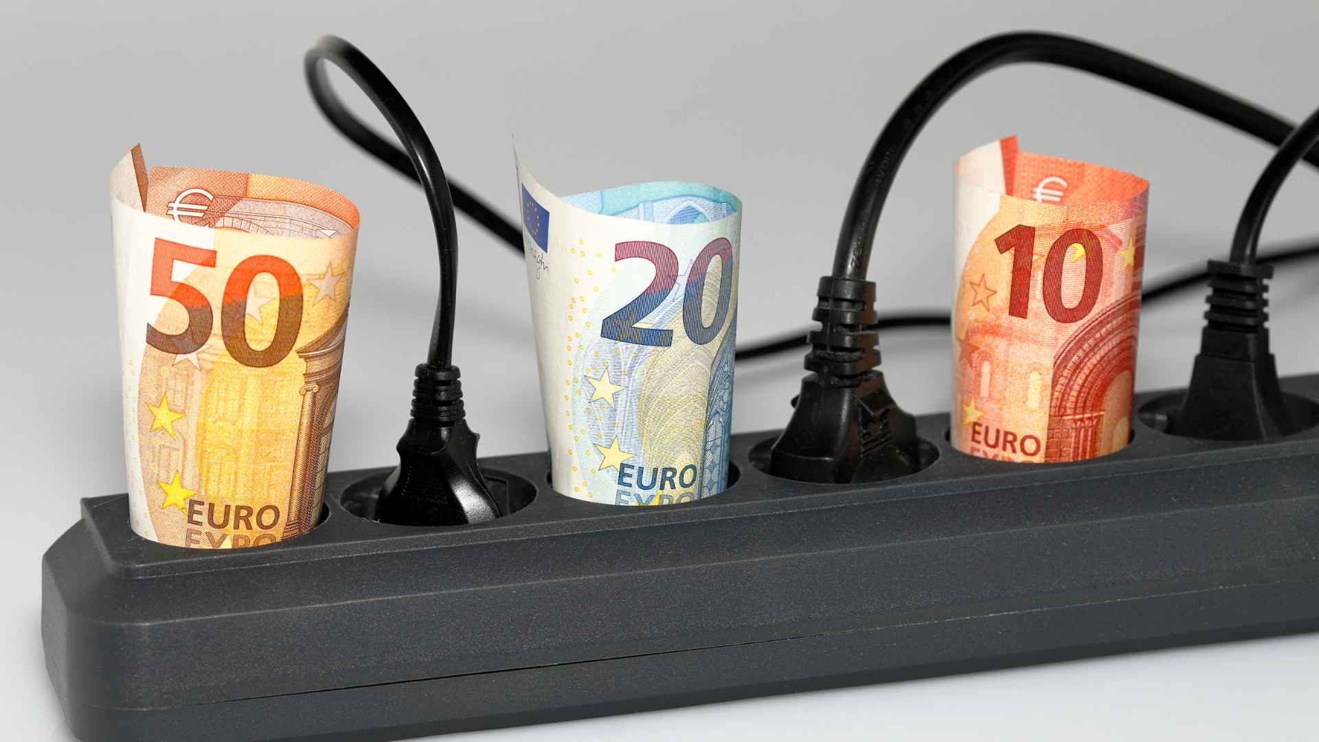 Bürgergeld: Strompreise und Stromkosten steigen – was tun?
