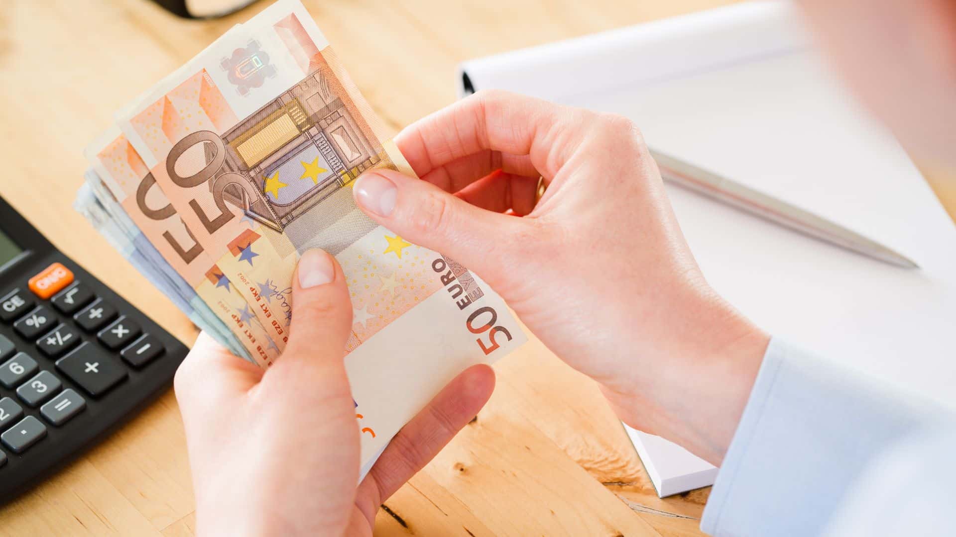 200 Euro für Studenten und 300 Euro für Rentner - jetzt Zuschuss sichern -