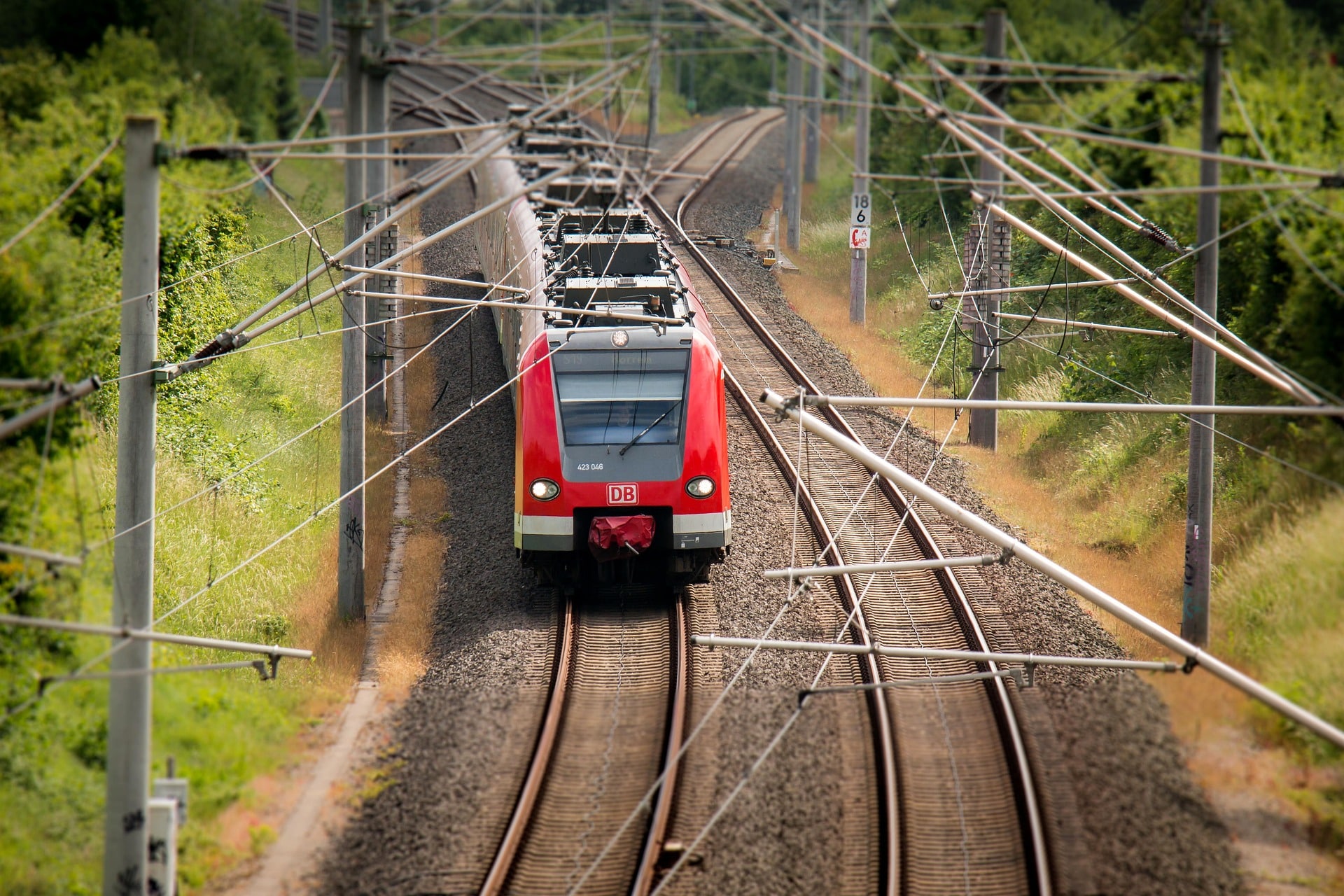 Günstiger: 49 Euro Ticket (Deutschlandticket) als Jobticket – auch im Bürgergeld