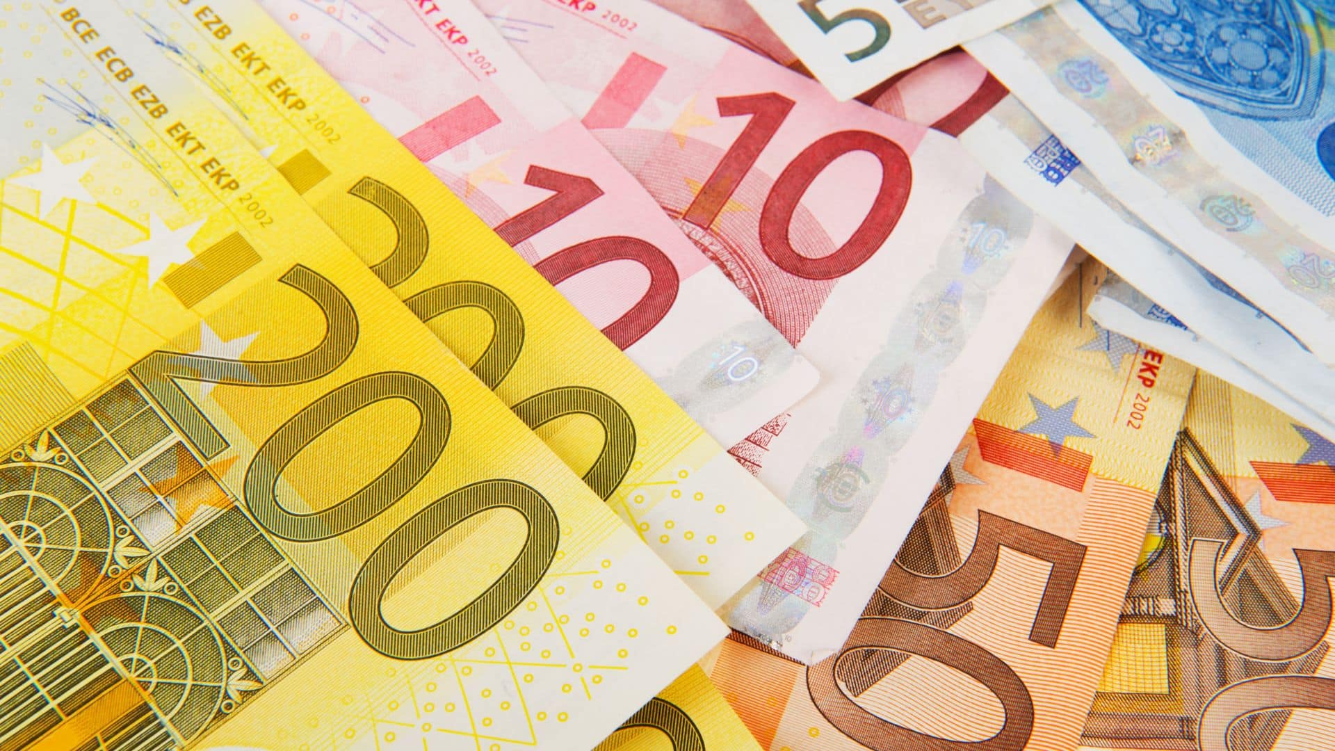 Jetzt beantragen: 700 Euro Zuschuss zur Rente - Nur für Pensionäre?