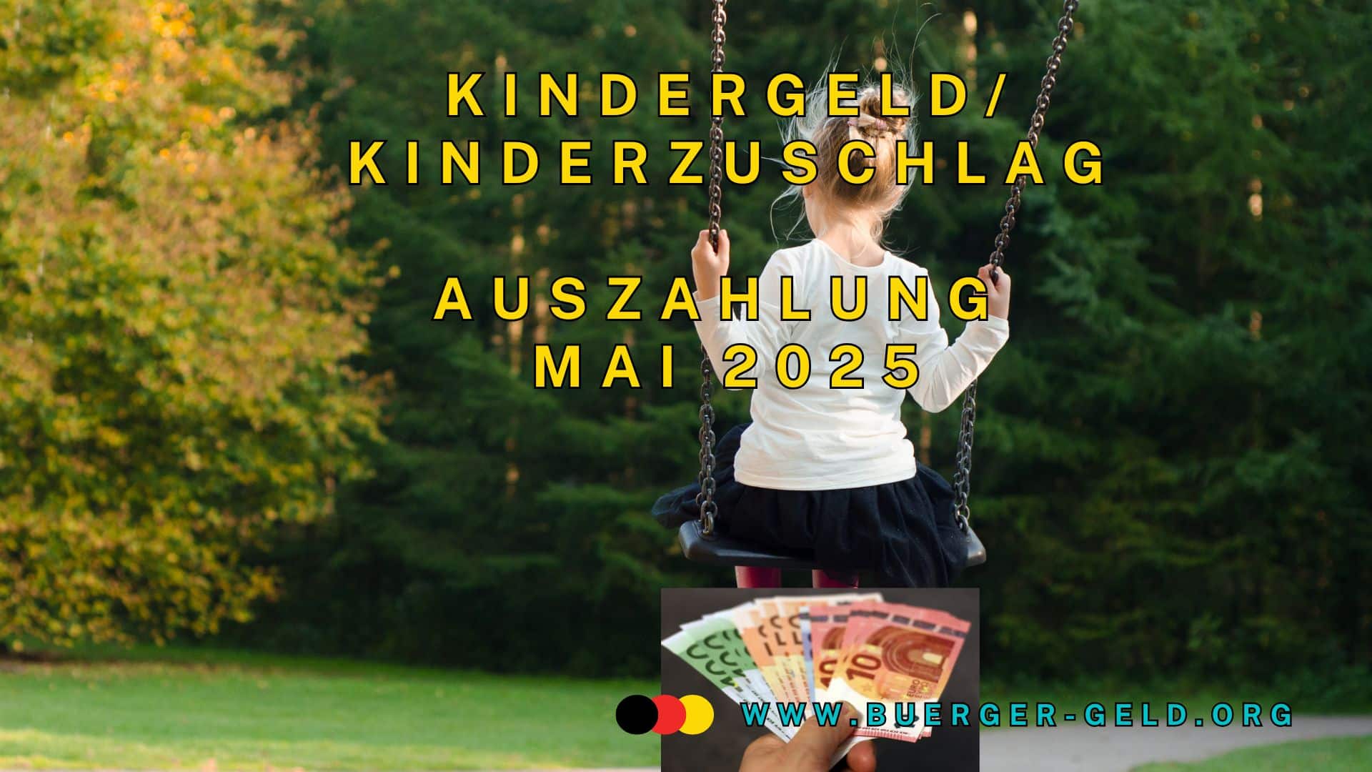 Kind auf Schaukel mit Rücken zur Kamera