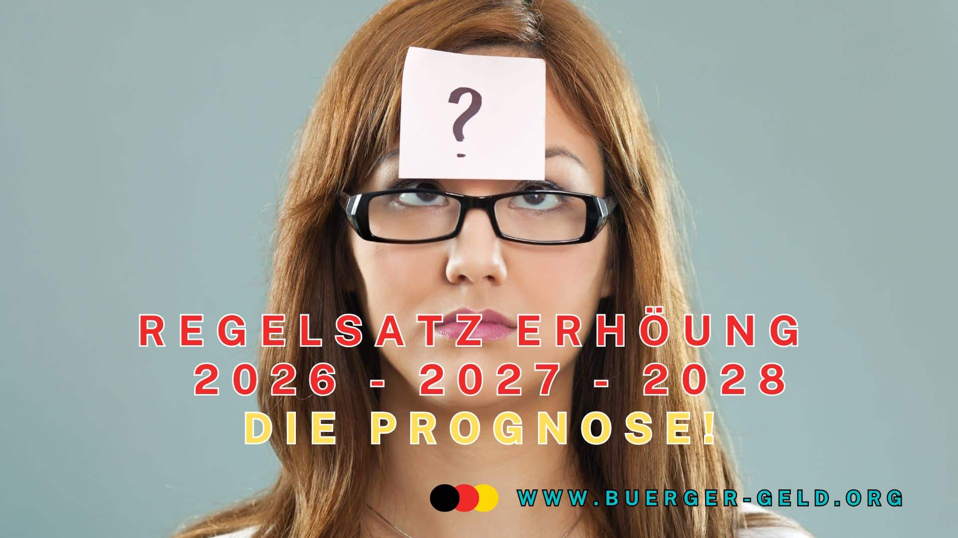 Frau mit kleinem Papier mit Fragezeichen auf der Stirn