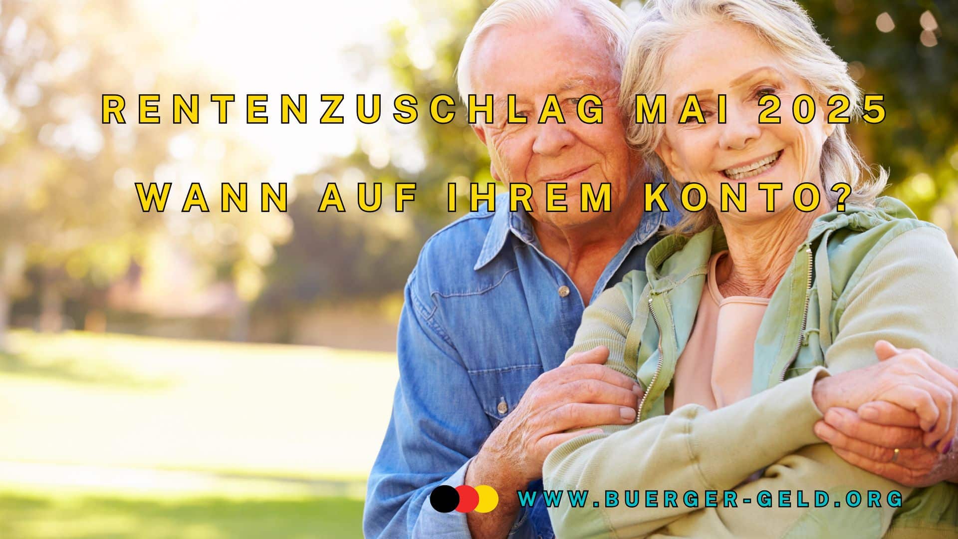 Seniorenpaar lächelt