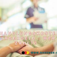 zwei Hände im Bett im Krankenhaus