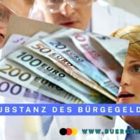 drei Menschen im weißen Kittel und mit Schutzbrille bestaunen Euro-Scheine