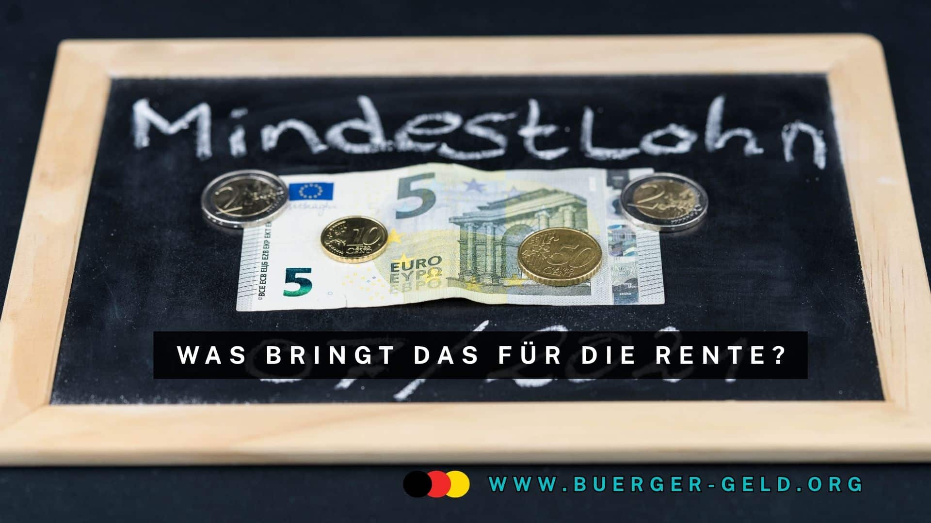 Tafel mit der Aufschrift Mindestlohn. Geld liegt darauf.