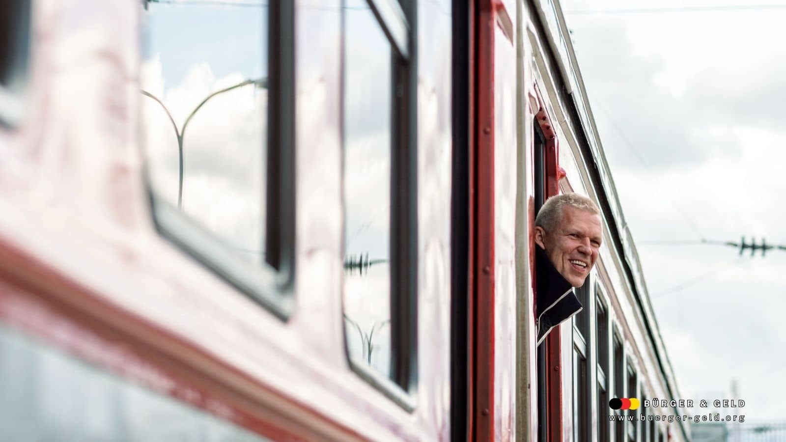 Deutschlandticket 2025: Rentner fahren günstiger – hier gibt es die Rabatte