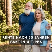 Älteres Paar beim Spaziergang im Grünen, eng umarmt, freundlich und lebensfroh – thematisch zu Altersvorsorge und Rente nach 35 Jahren. Text: „Rente nach 35 Jahren – Fakten & Tipps“, Magazin Bürger & Geld.