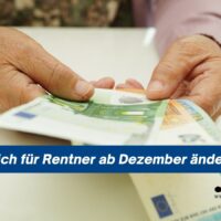 Ältere Person zählt Geldscheine auf einem Tisch – Symbolbild für Änderungen bei der Rentenzahlung ab Dezember für Rentner in Deutschland.