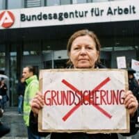 Neue Grundsicherung ab 1. Juli 2026: Wie das mit den Sanktionen funktioniert 5 Protest gegen Grundsicherung und Sanktionen