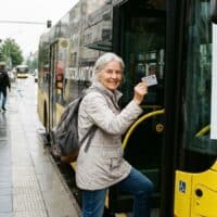 Deutschlandticket für 27 €: Mit dieser Rente gibt es Rabatt 5 Vergünstigtes Deutschlandticket für Rentner